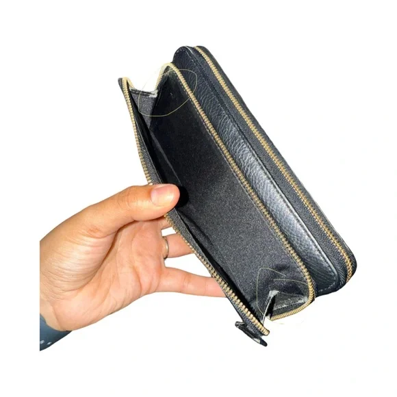 COACH Black Leather Wristlet | USED - Picture 8 of 8